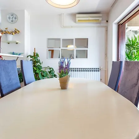 Apartment Lavish And Luxurious With Private Pool Zadar